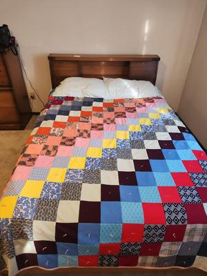 Full Size Bed w/ Components