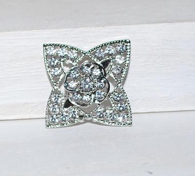 Four Pointed Star Silver Tone BROOCH (1⅛" x 1⅛")