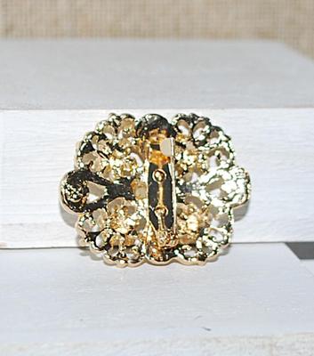 Oblong Swirled Ribbon LIME GREEN Stones BROOCH (1½" x 1⅛") with 4 Flower Accents on a Gold Tone Setting