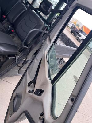 Sale Photo Thumbnail #9: 2020Can Am Defender Pro XT. The deceased individual has signed the title, the wife has the paperwork that she is the rightful owner and has the ability to sell it. It has been sitting for two years, there is a jerk when you put it in gear. Whether in reve