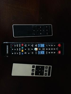 65” SAMSUNG SMART TV WITH WALL MOUNT AND 54” VIZIO SOUNDBAR SURROUND SOUND BLUETOOTH SYSTEM