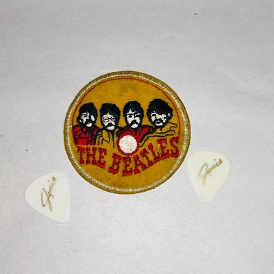 VINTAGE BEATLES PATCH AND GUITAR PICKS