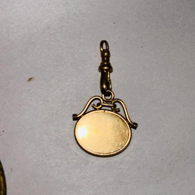BAYLOR 17 JEWEL POCKET WATCH WITH CHARM AND CUFFLINKS