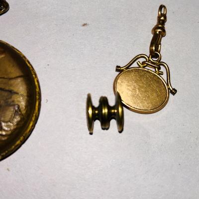 BAYLOR 17 JEWEL POCKET WATCH WITH CHARM AND CUFFLINKS
