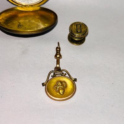 BAYLOR 17 JEWEL POCKET WATCH WITH CHARM AND CUFFLINKS