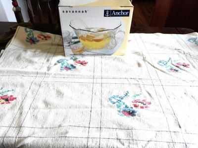 Sale Photo Thumbnail #493: TABLECLOTH MADE OF REAL LINEN
