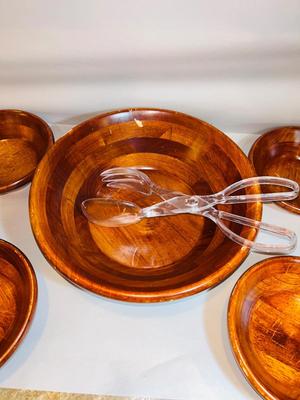 WOODEN SALAD BOWL SET WITH SERVING TONGS