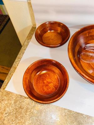 WOODEN SALAD BOWL SET WITH SERVING TONGS