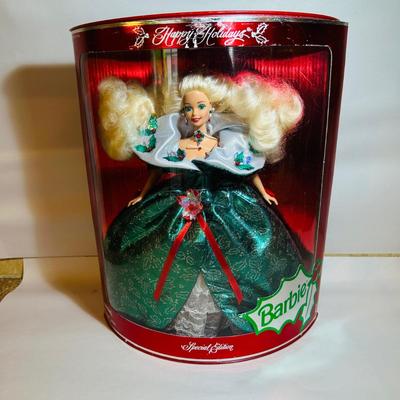 1995 HAPPY HOLIDAYS BARBIE