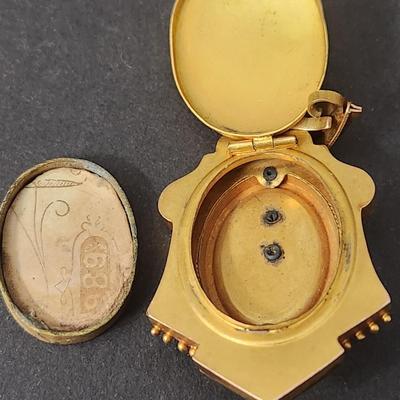 Antique Victorian 14kt Gold Mourning Pendant Locket Back Opens 10.33 Grams