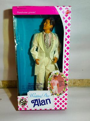 1990 WEDDING DAY ALAN, HE’S MARRYING BARBIES FRIEND MIDGE