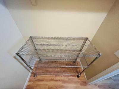 HEAVY DUTY WIRE STORAGE SHELF ON WHEELS