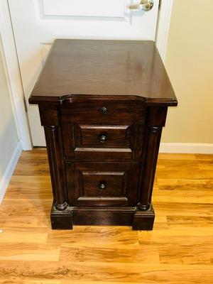 WHALEN LOCKING FILING CABINET
