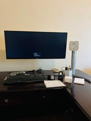 34” LG WIDE SCREEN MONITOR WITH BASE AND WALL MOUNT , LOGITECH WIRELESS KEYBOARD, LOGITECH MOUSE AND MORE!