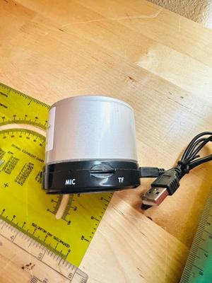 PHILLIPS AUDIO PLAYER, BUSINESS CARD HOLDER, DRAFTING STENCILS, 3 RING BINDERS, MINI SPEAKER, DRY ERASE BOARD AND OTHER SUPPLIES