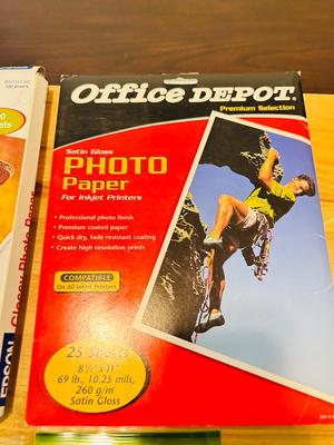 NIKON COOL PIX L22 DIGITAL CAMERA, STICKERS, AND PHOTO PAPER