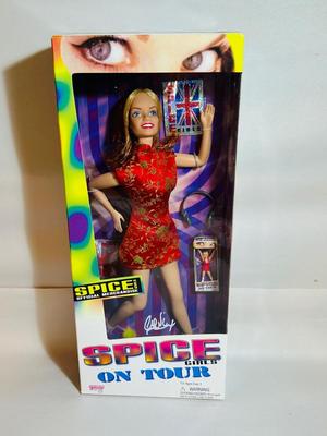 1998 SPICE GIRLS ON TOUR DOLL