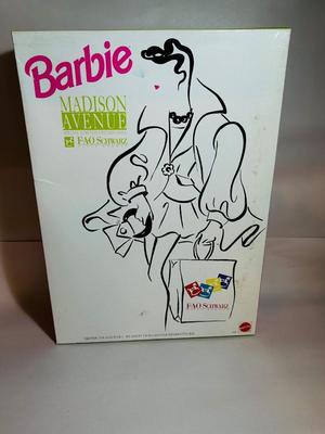 1991 SPECIAL LIMITED EDITION "MADISON AVENUE" BARBIE AT FAO SCHWARZ