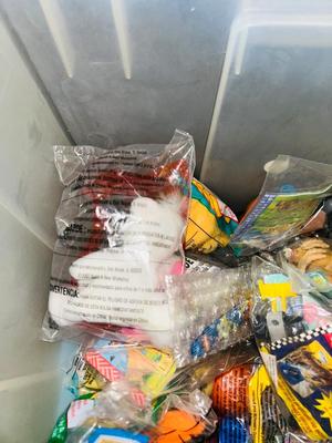 MORE KIDS MEAL TOYS