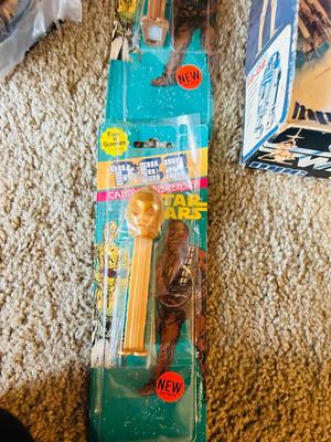 MORE KIDS MEAL TOYS