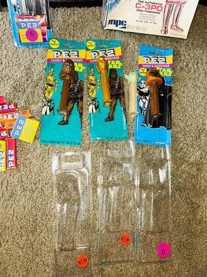 1977 AUTHENTIC C3PO 10” SCALE MODEL KIT, AND VTG STAR WARS PEZ DISPENSERS