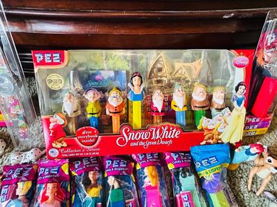 A GOOD VARIETY OF DISNEY ITEMS