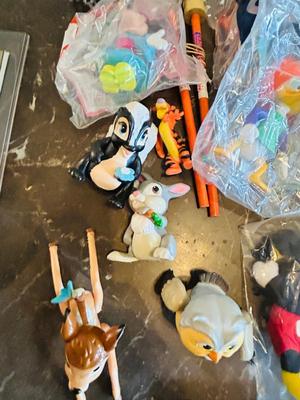 MORE DISNEY ITEMS FOR THE COLLECTOR IN YOUR LIFE