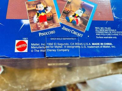 1992 JIMINY CRICKET DOLL, WINNEY THE POOH WITH BOOK AND VTG. DISNEY HAPPY MEAL TOYS
