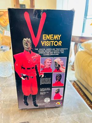 1984 ENEMY VISITOR ACTION FIGURE