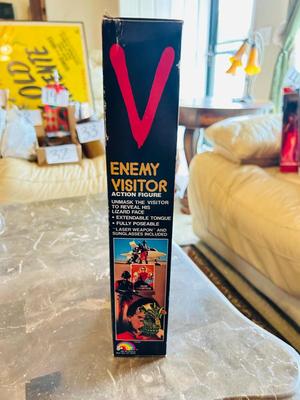 1984 ENEMY VISITOR ACTION FIGURE