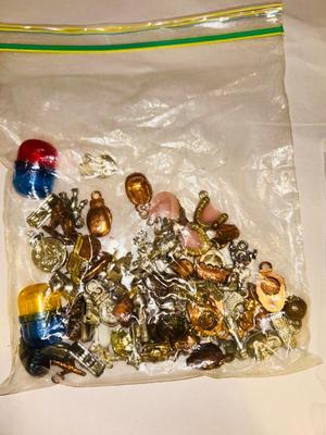 CRACKER JACKS PRIZES