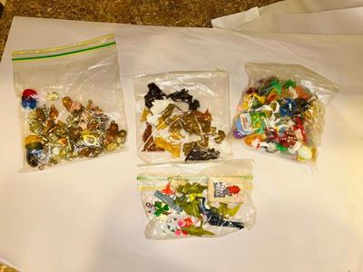 CRACKER JACKS PRIZES