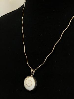 925 Chain With Pendant