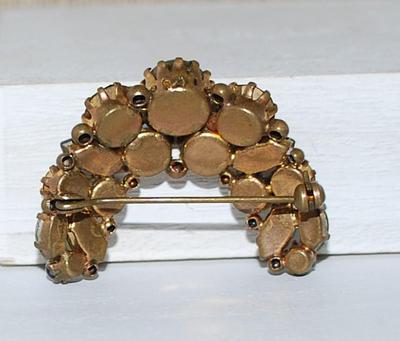 Half Circle AMBER, GREEN & BLACK Stones BROOCH (1⅛" x 1⅛") with Marquise Cut Accents on a Gold Tone Setting