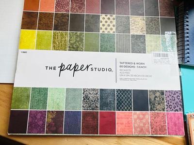 200 ct PACK OF BLANK INVITATIONS AND ENVELOPES, 2 LARGE ROLLS OF VINYL, AND AN ARRAY OF NOTEPADS AND COLORED PAPER