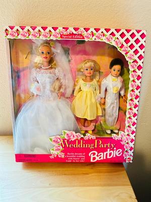 1994 WEDDING PARTY BARBIE