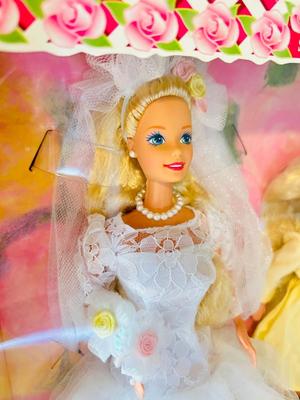 1994 WEDDING PARTY BARBIE