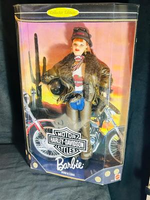 1998 HARLEY DAVIDSON MOTOR CYCLES BARBIE DOLL