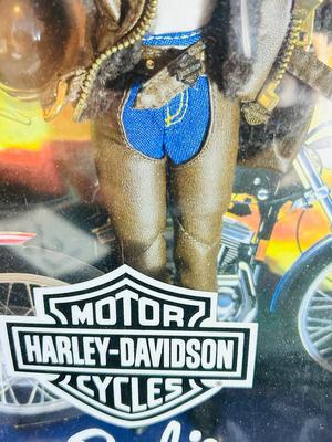 1998 HARLEY DAVIDSON MOTOR CYCLES BARBIE DOLL