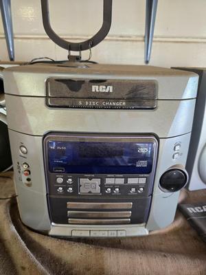 RCA RS2650 / RS2651 Shelf Stereo System with Speakers & Manual