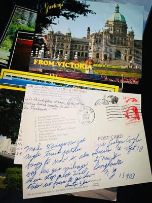 HUNDREDS OF POSTCARDS FROM ALL OVER THE U.S.