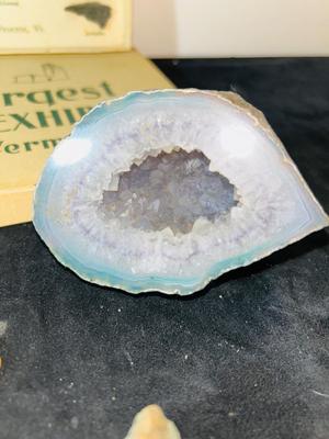 DIFFERENT ROCKS AND MINERALS