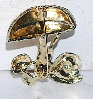 GOLDEN MUSHROOM BROOCH (1½" x 1¾") with BLUE & RED SNAIL on a Gold Tone Setting
