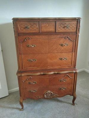 Sale Photo Thumbnail #78: MEASURES 34X17X54