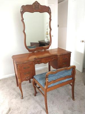 Sale Photo Thumbnail #89: MEASURES 47X19X30 WITHOUT MIRROR, 26X40 MIRROR, BENCH 25X17