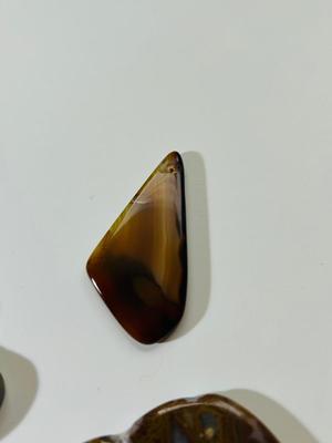 AGATE, QUARTZ, PETRIFIED WOOD AND MORE READY FOR CRAFTS
