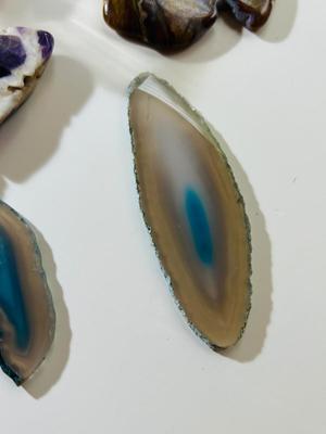 AGATE, QUARTZ, PETRIFIED WOOD AND MORE READY FOR CRAFTS