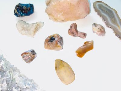 ROSE QUARTZ CRYSTAL, BORNITE (PEACOCK ORE) AND OTHER ROCKS AND MINERALS