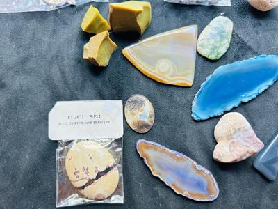 A VARIETY OF STONE BEADS AND OTHERS READY FOR CRAFTING