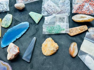 A VARIETY OF STONE BEADS AND OTHERS READY FOR CRAFTING